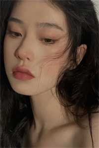 宫斗:娘娘出身卑微,却是后宫独宠小说文章全文